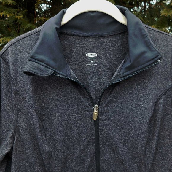 Old Navy Zip-Front Active Jacket with Zip Close Pockets - Picture 2 of 3